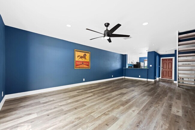 Photo - 3082 S Oakland Forest Dr