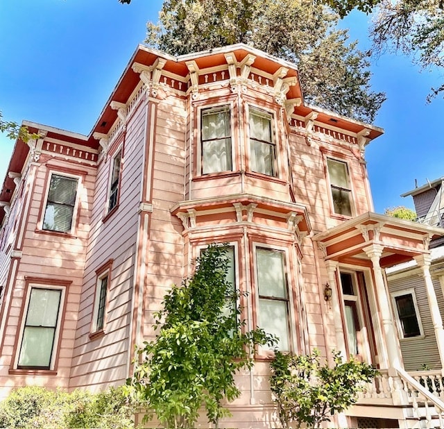 Building Photo - 925 F St Rental
