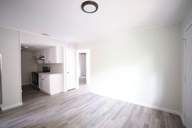 8616 Fireside Dr Unit -B