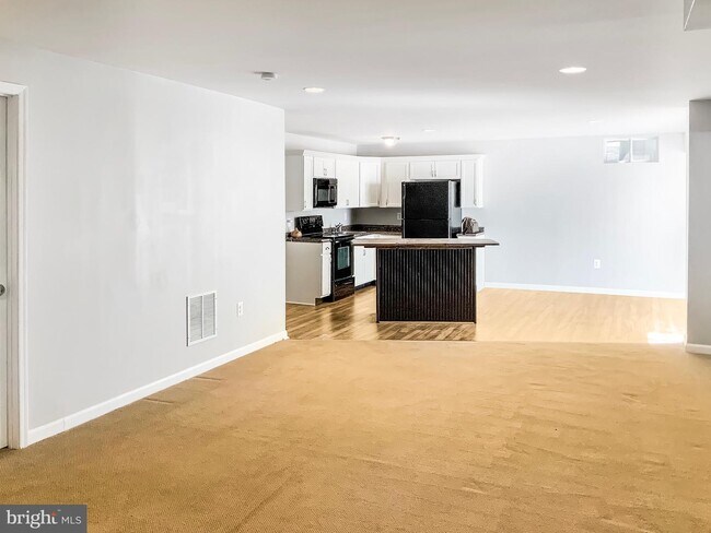 Photo - 162 Riggs Rd