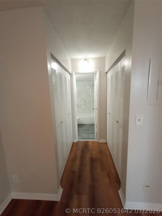 2771 Riverside Dr Unit 511-a