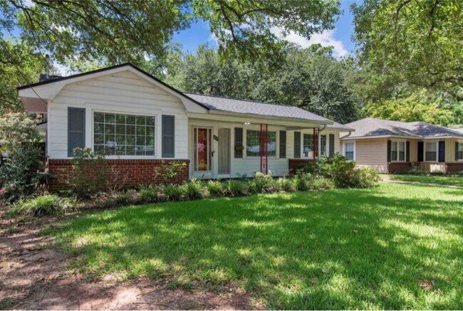 Photo - 357 Arthur Ave