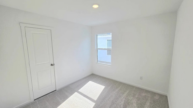 Photo - 3140 Burmese St