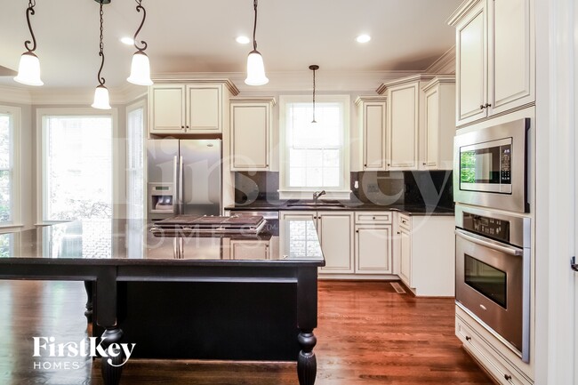 Photo - 1304 Westminster Dr