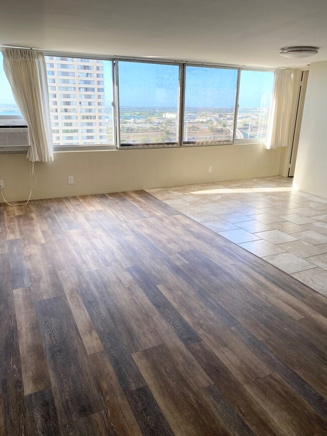 Photo - Century Park Plaza - 2 bedroom 2 bathroom 2 parking stall unit