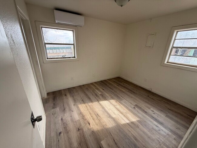 Photo - 2806 E 30th St