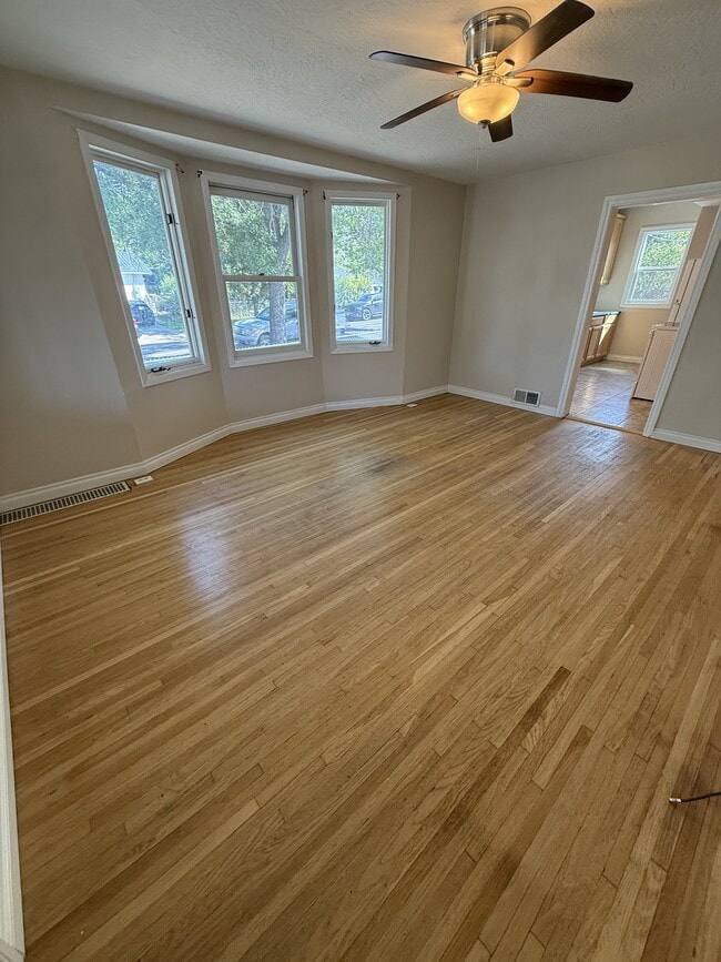 Building Photo - 2526 1st Ave N Rental
