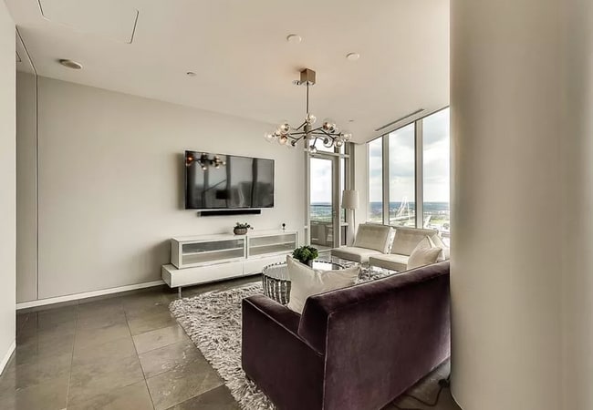 Photo - 2430 Victory Park Ln Unit 2601