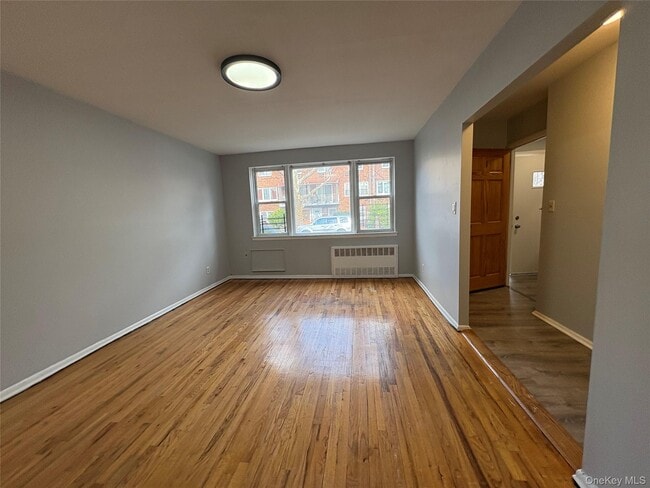 Photo - 742 E 58th St Unit Apt 1