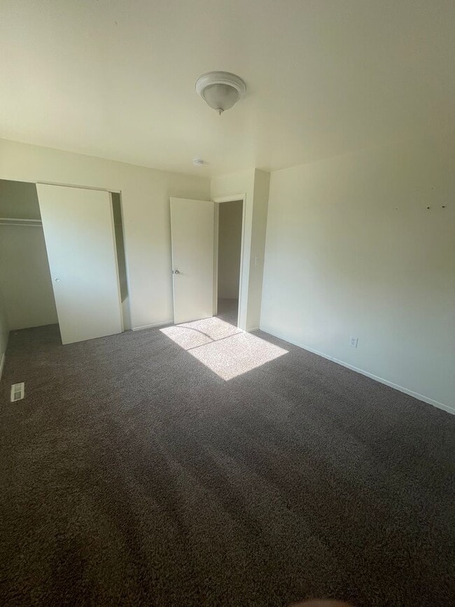 Photo - 1303 S Coffman St Unidad 1303 South Coffman,  3