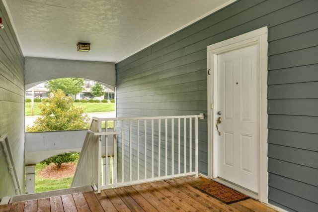 Photo - Lenox Village Condo!  Newly Renovated 2 Be... Unidad U-10