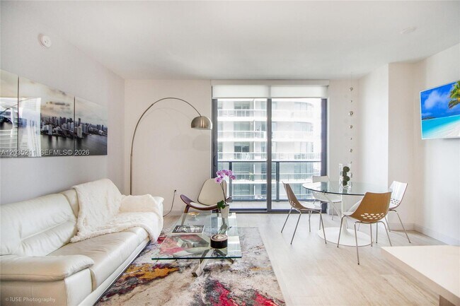 Photo - 55 SW 9th St Unit 3802