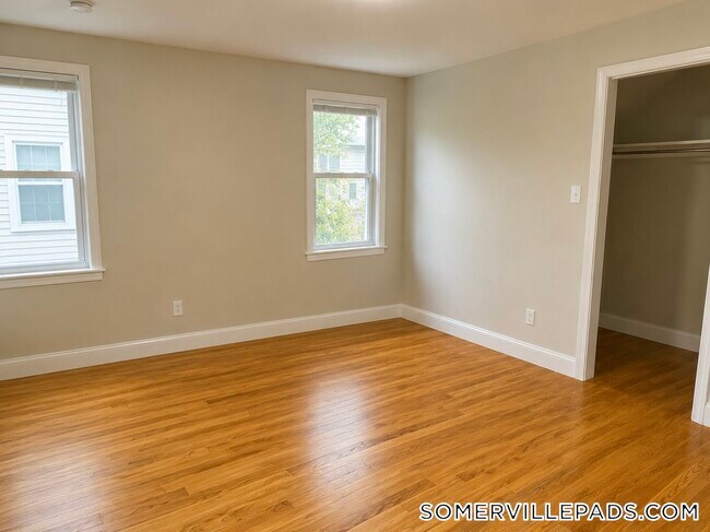 17 Sycamore St Unit 2