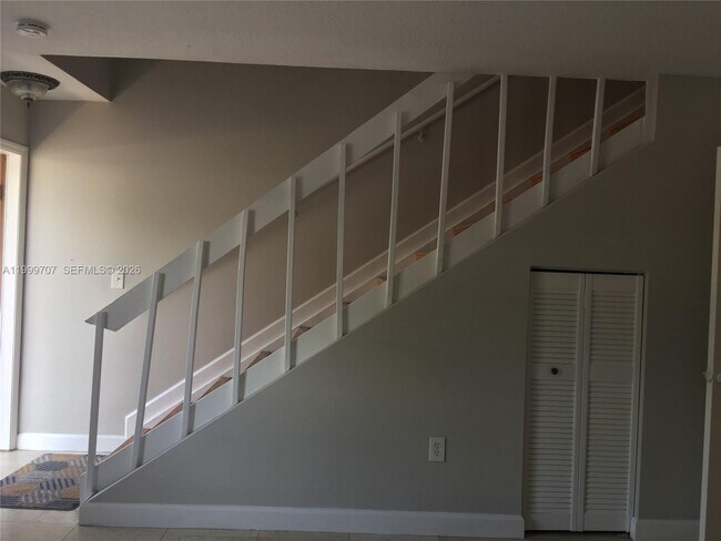 Photo - 8428 NW 103rd St