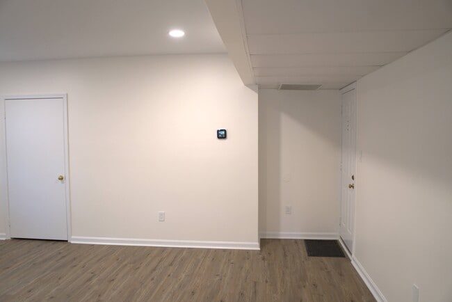 Photo - 1728 N Rhodes St Unit 281