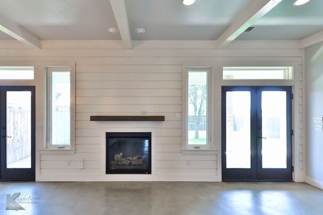 3802 Carrera Ln