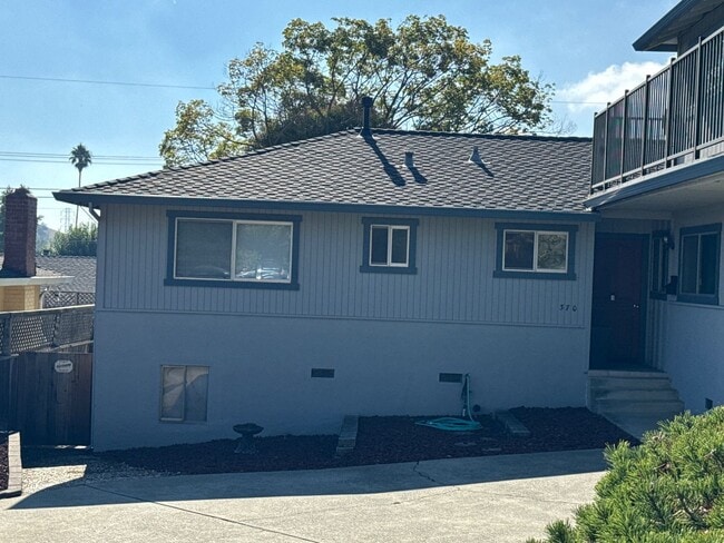 Photo - 370 Wright Ave Unidad A