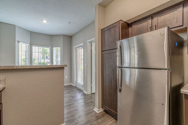 Carlyle Place Apartments general photo - Carlyle Place Apartments