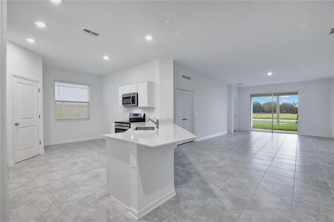 1676 Teagan Ln
