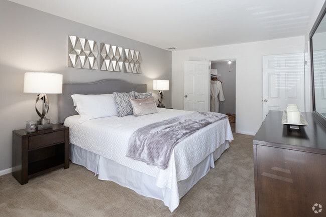 Steeplechase Apartment Homes