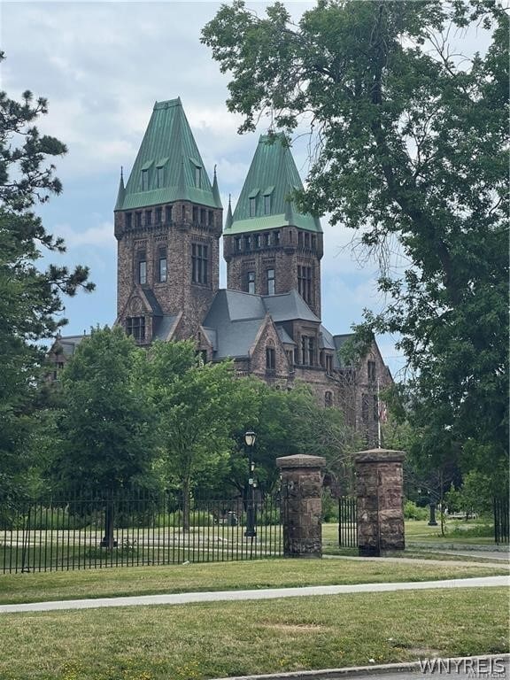 Photo - 57 Abbottsford Pl