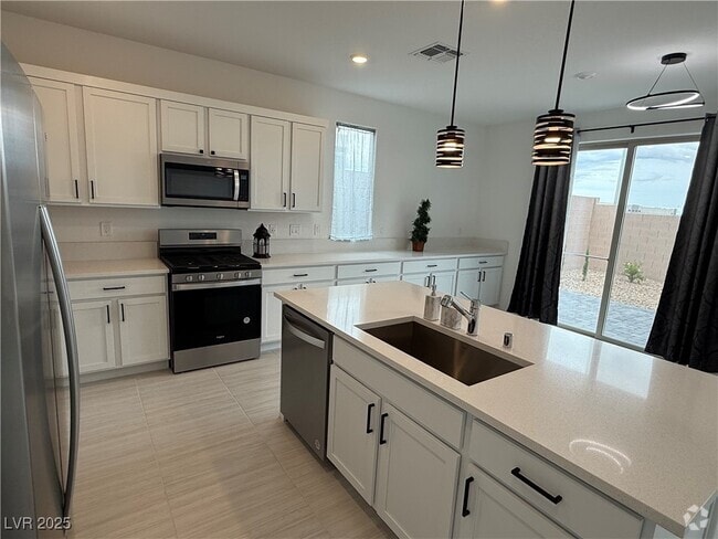 Building Photo - 7562 Quail Rock Ave Rental