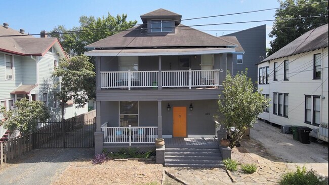 Building Photo - 405 W Drew St Rental