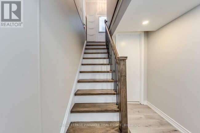 Photo - 1292 Willowbank Trail