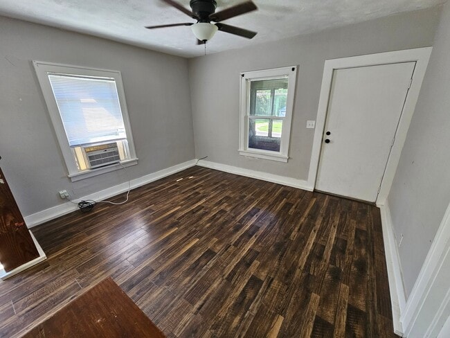 Photo - 1902 Wyoming Ave SW Unit 1