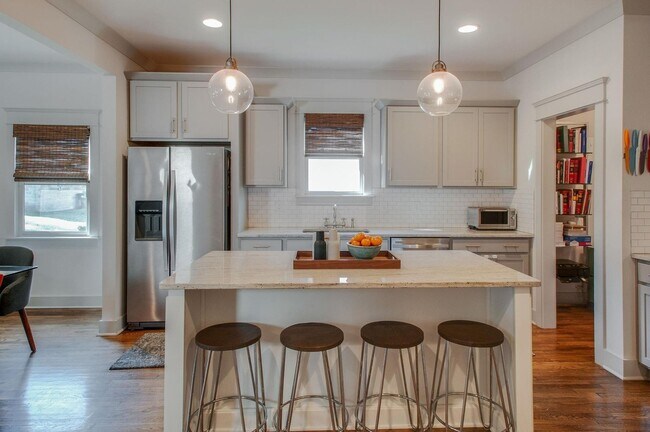 Photo - Craftsman Inspired 3 Bed/ 2.5 Bath Home in Cleveland Park, Fenced Yard, Pet Friendly