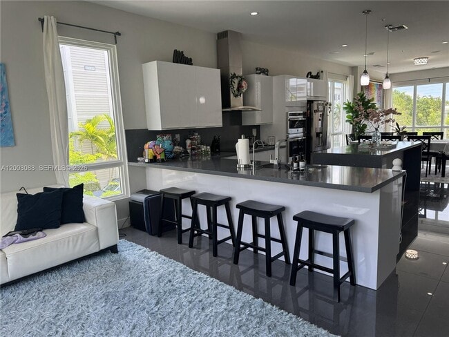 Photo - 10331 NW 64th Ln