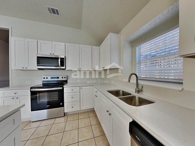 Photo - 11601 Wingfield Ln