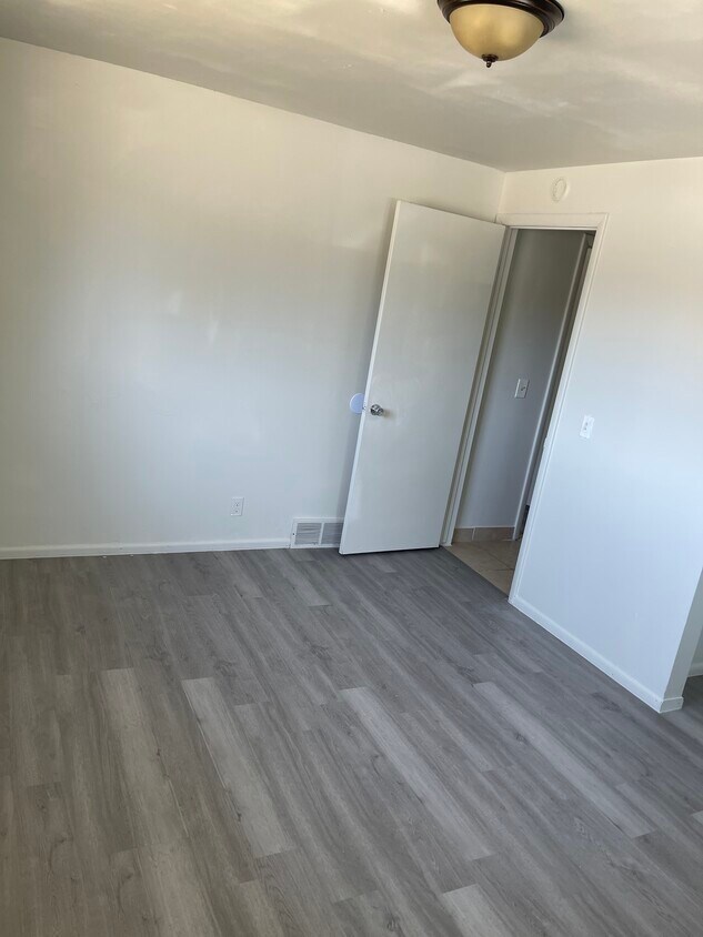 Photo - 4253 El Camino St (Salt Lake City, UT)