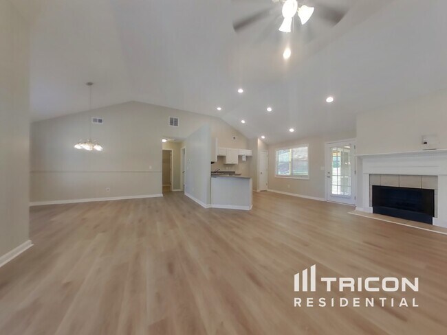 Photo - 57 Bishop Mill Dr NW