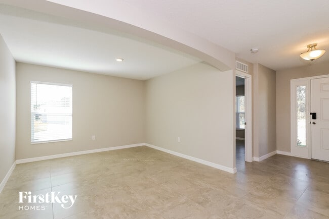 Photo - 321 S Haven Ct