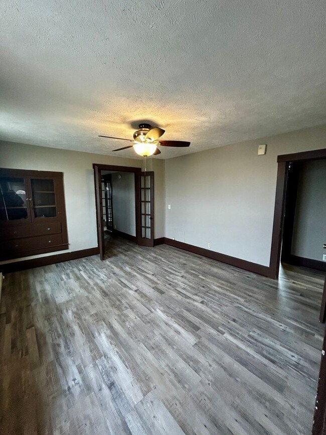 Photo - 283 W Main St Unit 1