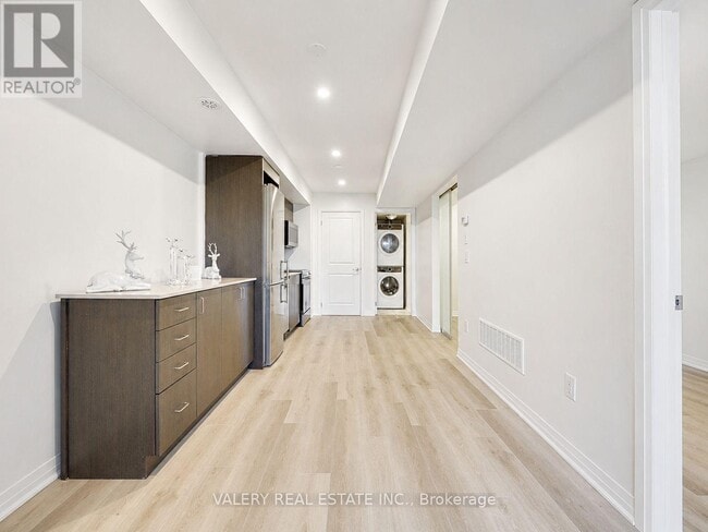 Photo - 183 William Duncan Rd