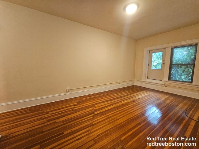 Photo - 1463 Beacon St Unit 23