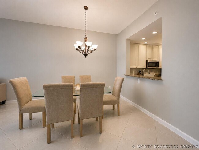 Photo - 6 Harbour Isle Dr E Unit 205