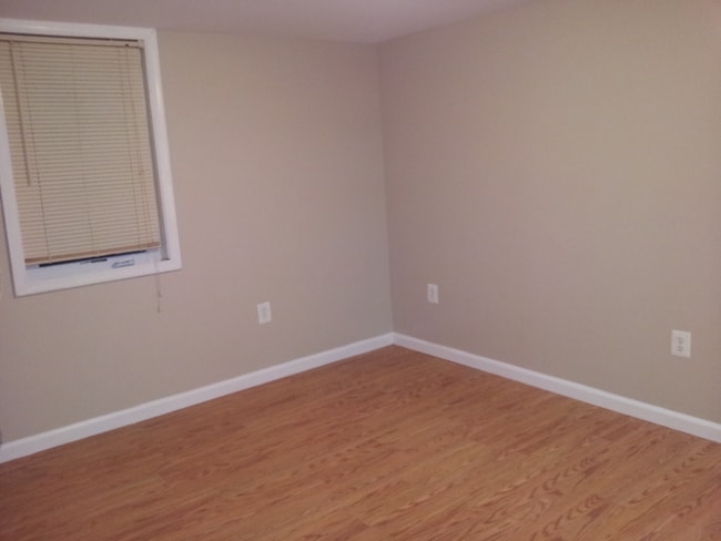 Photo - 4815 Delaware St