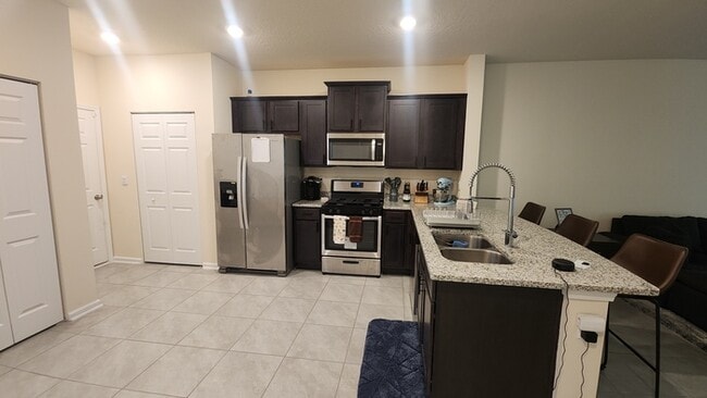 Photo - Beautiful Townhome in Waterford Lakes 2 Bedroom 2.5 baths and 1 Car Garage