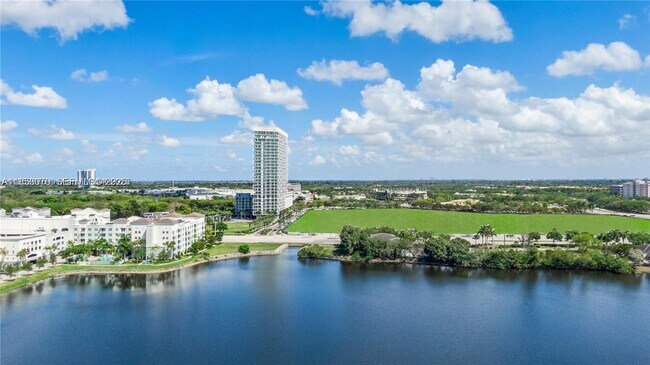 Photo - 2000 Metropica Wy Unit 1709