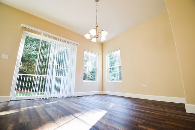 Photo - 10735 SW Canterbury Ln