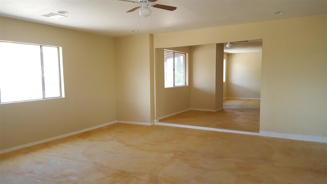 Photo - 890 Palo Verde Dr