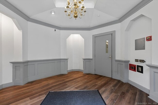 Photo - 196 Crown St Unit 5I