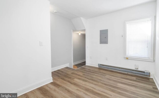 Photo - 852 Perkiomen St Unit 3
