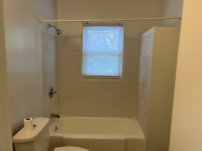 65 Drake St Unit 2