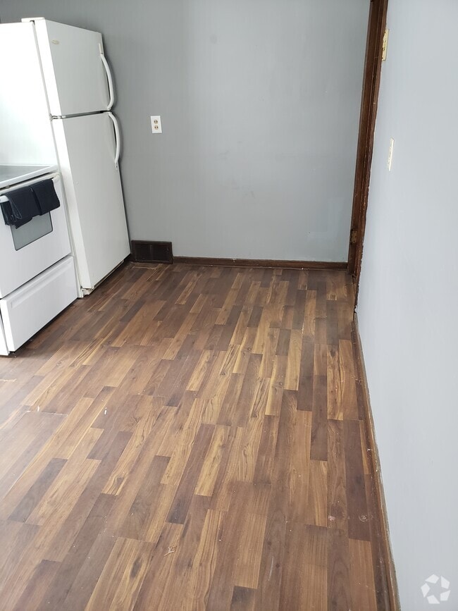 Building Photo - 711-711 11th St N Rental