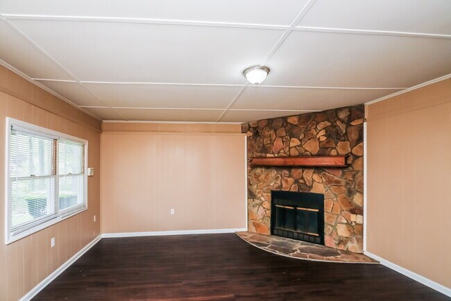 Photo - 4647 Big B Rd