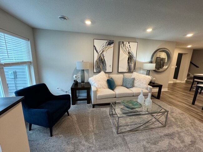 Photo - Immaculate 3BD/ 2BA Townhome in Rosemount Available!